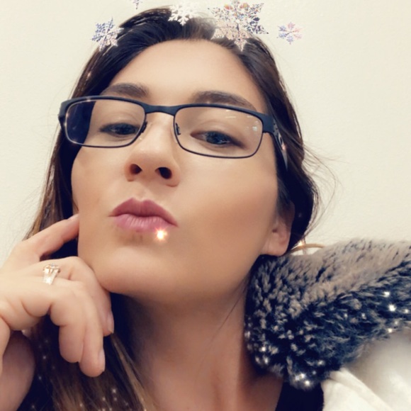 Meet your Posher, Frances - Picture 1 of 1